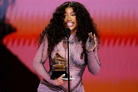 did sza gain weight|'All The Stars' Songstress SZA's Height, Weight, Size & More.